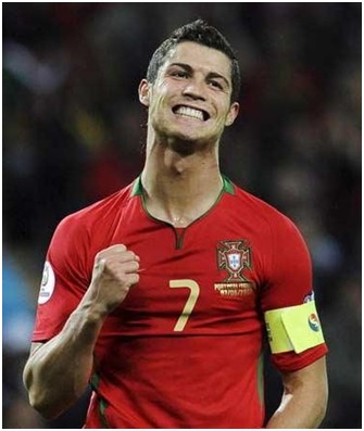 孔帕尼：控球是为了处于有利进攻位置；希望保护足球的创造力