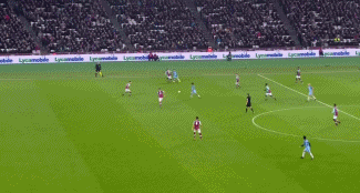 里维拉：10号位球员已经消失；莱奥非常出色应该让他安静踢球