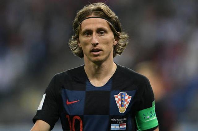 斯诺克英锦赛：丁俊晖6-5淘汰唐纳森；赵心童2-6张安达