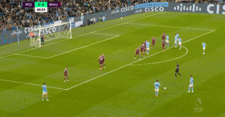 重创！阿诺德伤停两月 皇马右路告急 欧冠生死战遭遇防线危机